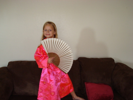 Donna -5 in her new robe and fan from korea,birthday gift from daddy!