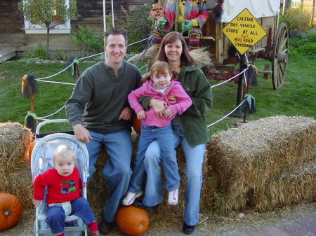 Thomas family at Gardiner Village