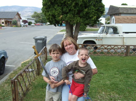 Auntie, Ryan  & Conner~ My vacation in Washington