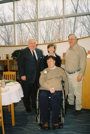 Alums attend Breakfast to Honor Rob DeBlois