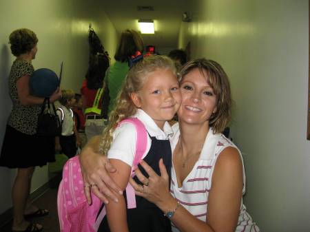 Shayla's 1st Day of Kindergarten - Aug 2007