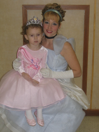 ZOE & CINDERELLA AT HER B-DAY PARTY!!