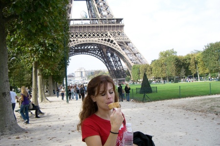 Eating ice cream in Paris