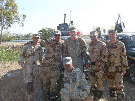 BRIGADE PROVOST MARSHAL TEAM WITH IRAQI ARMY