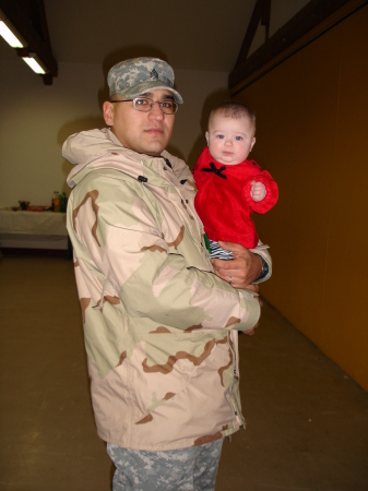 Kaydence and paul before he left for Iraq!