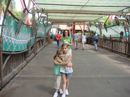 Emma Sydney and Aunt Chrissie at Busch Gardens 2007