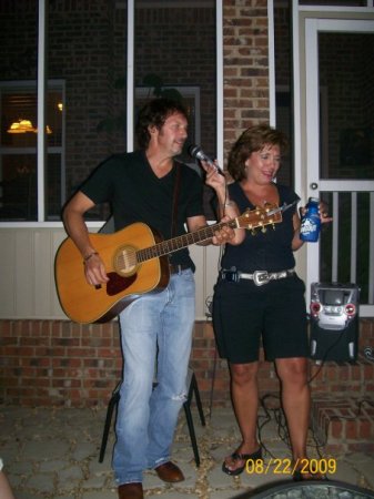 Allen Hunt & backup singer Lisa Deas Presley