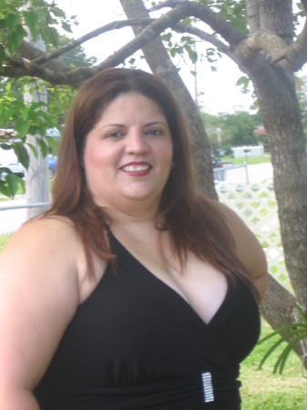 Elaine Guzman's Classmates® Profile Photo