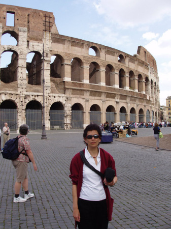 Terry in front of the Flavian Amphitheater 2005