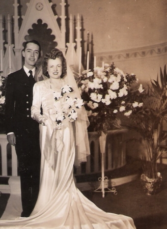 Floyd and Esther Athow  wedding picture