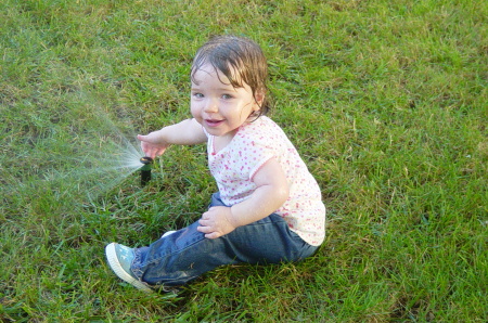 anne in sprinkler