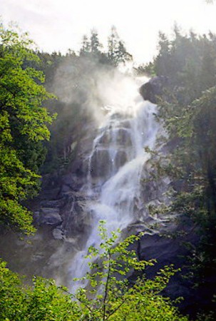 Rainbow Falls, BC