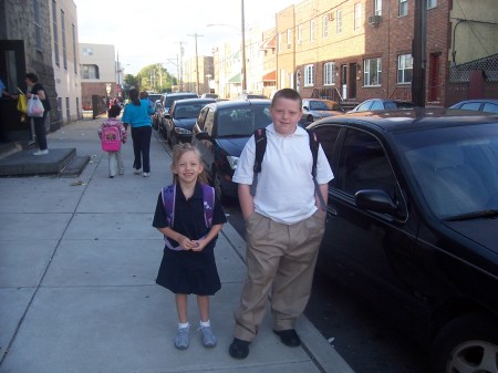 Children Miranda and Timmy going to school