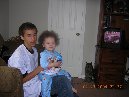 my 2 kid's Alfonso age 14 and Hanna age 2 March 2007