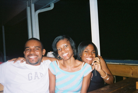 My husband,sis, and stepdaughter hangin'