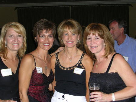 Laurie McKenzie,Kathy Walker, Sue Taylor, Mi