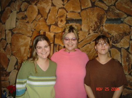 Me & My Sisters 2004 Turkey Day!