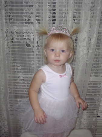 Ella-19 months-2005