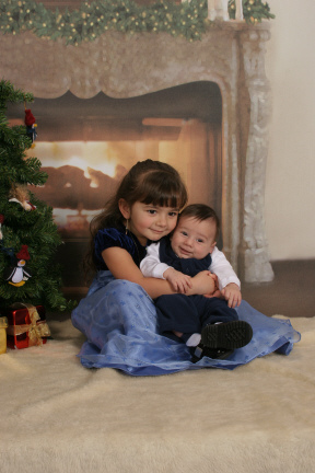Gianna & Zachary, Christmas 2005