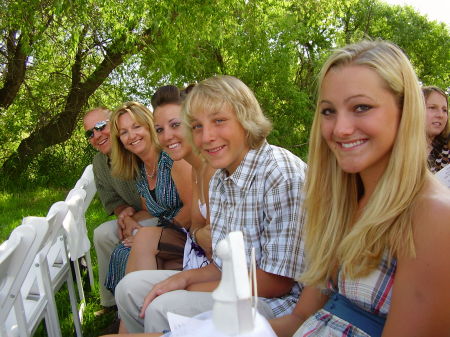 The whole family at the wedding.