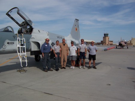 Top Gun Pilot "DONK" and launch crew 2004