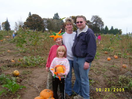 Ramona, Dave & Kids at Pumpkin Patch