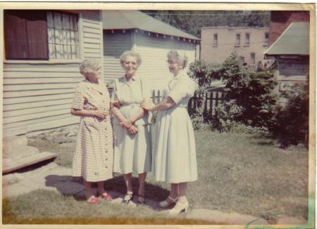 Grandmother (Middle)