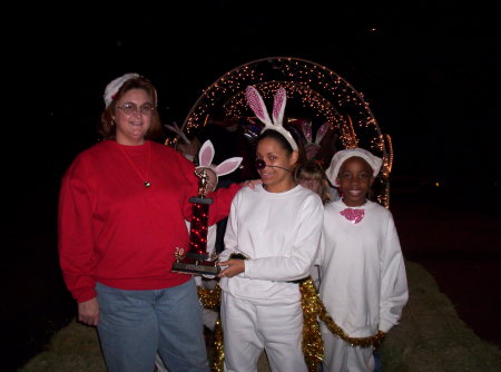 Karen (Mama Rabbit) with 4-H group at Xmas Parade 2004