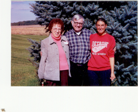 Dale Marks, Janice Barnes & Daughter Pat