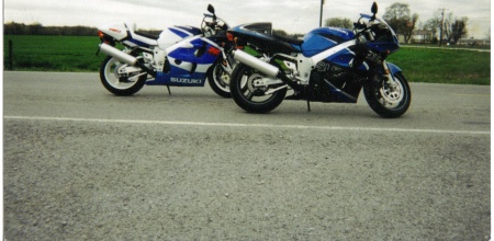 my old bike the black one  gsxr