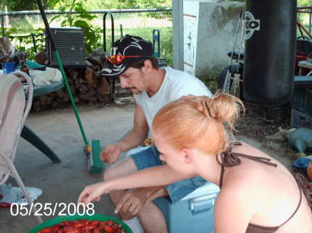 Dan and Carla eatting Crawfish