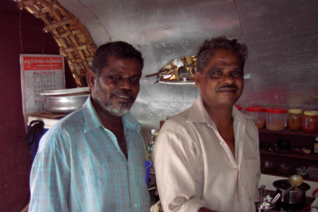 Work'n the curry stand Cochin, India