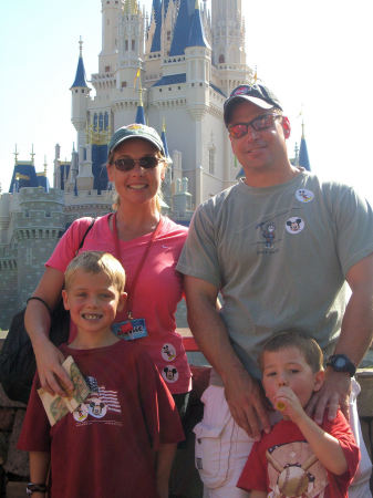 family trip to disney (yikes!!), 2007