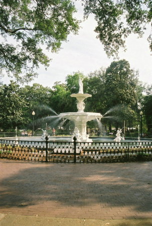 Fountain in Forsyth Park in Savannah, GA