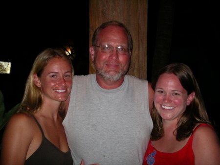 Lee with daughters Sarah and Jessica, Brasito, Costa Rica, Jan. '06