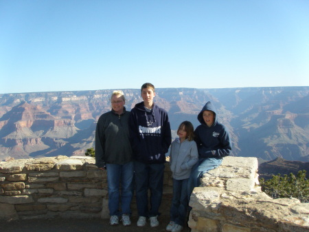 GRAND CANYON 08  really windy - really cold!