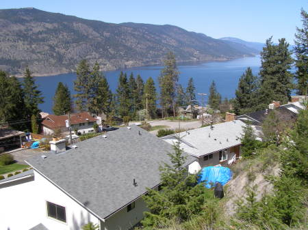 Kelowna/Lake Okanagan - April 2006