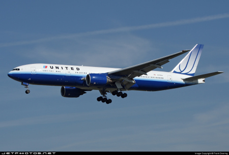 United Airlines 777-222(ER)