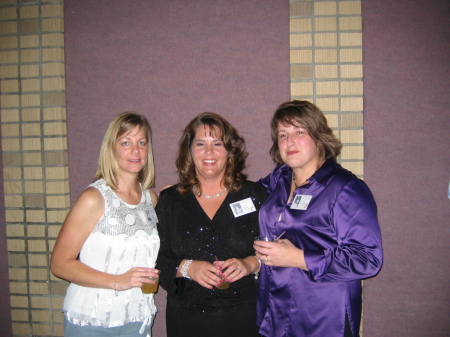 Lara, Lisa & Jill V. at the 20 yr. reunion