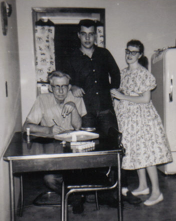 Bill & Kay Visiting Dad Huggins in Chico in 1960.