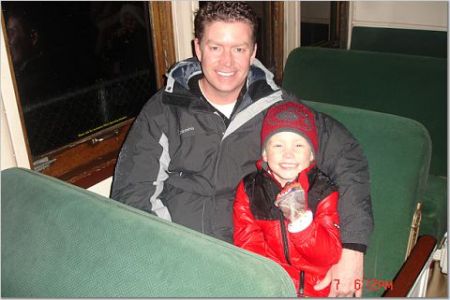 connor&daddyonpolarexpress