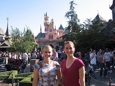 My sisters - Disneyland 2006