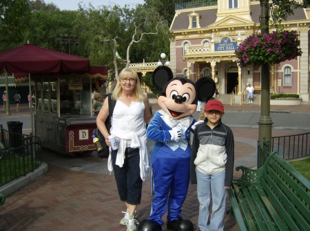 Margaret & Cameron with Mickey