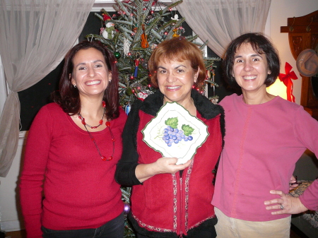 Tamara, Mom & Laura -Dec 2007