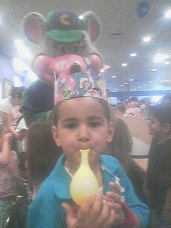 Tre B.Day Chucky Cheese 6!