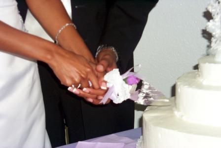 THE CAKE AT MY WEDDING