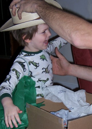 Max's 1st real Texas cowboy hat! X-MAS (2005)
