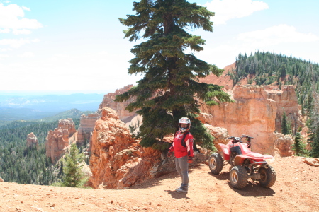 On the Edge at Bryce Canyon