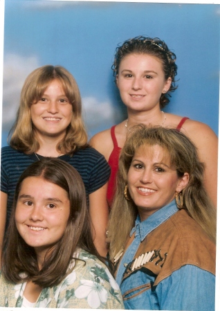 Christi,Brandi,Kelli,Vicki '02?