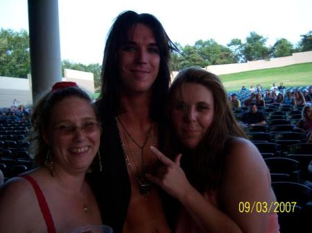 me,lyn,&lead singer of Veins of Jenna